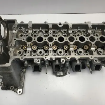 BMW E90 E91 2.0 D GŁOWICA CYLINDRÓW 778752105