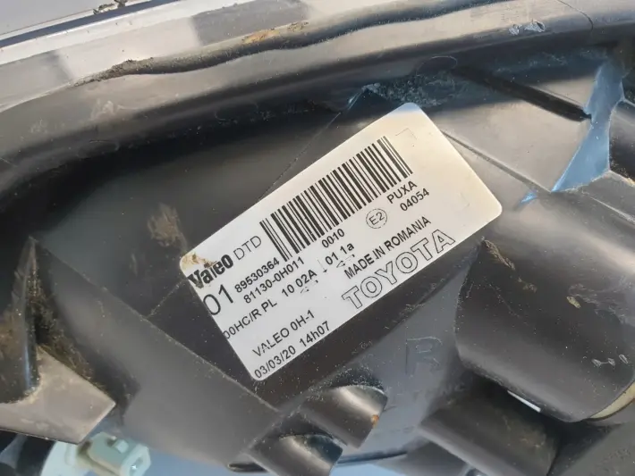 Toyota Aygo PRZEDNIA LAMPA PRAWA prawy przód EUROP