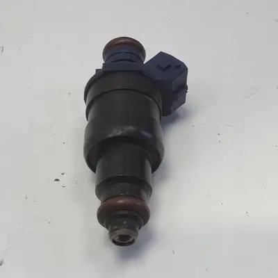 Renault Scenic I 1.6 8V WTRYSKIWACZ wtrysk 866313