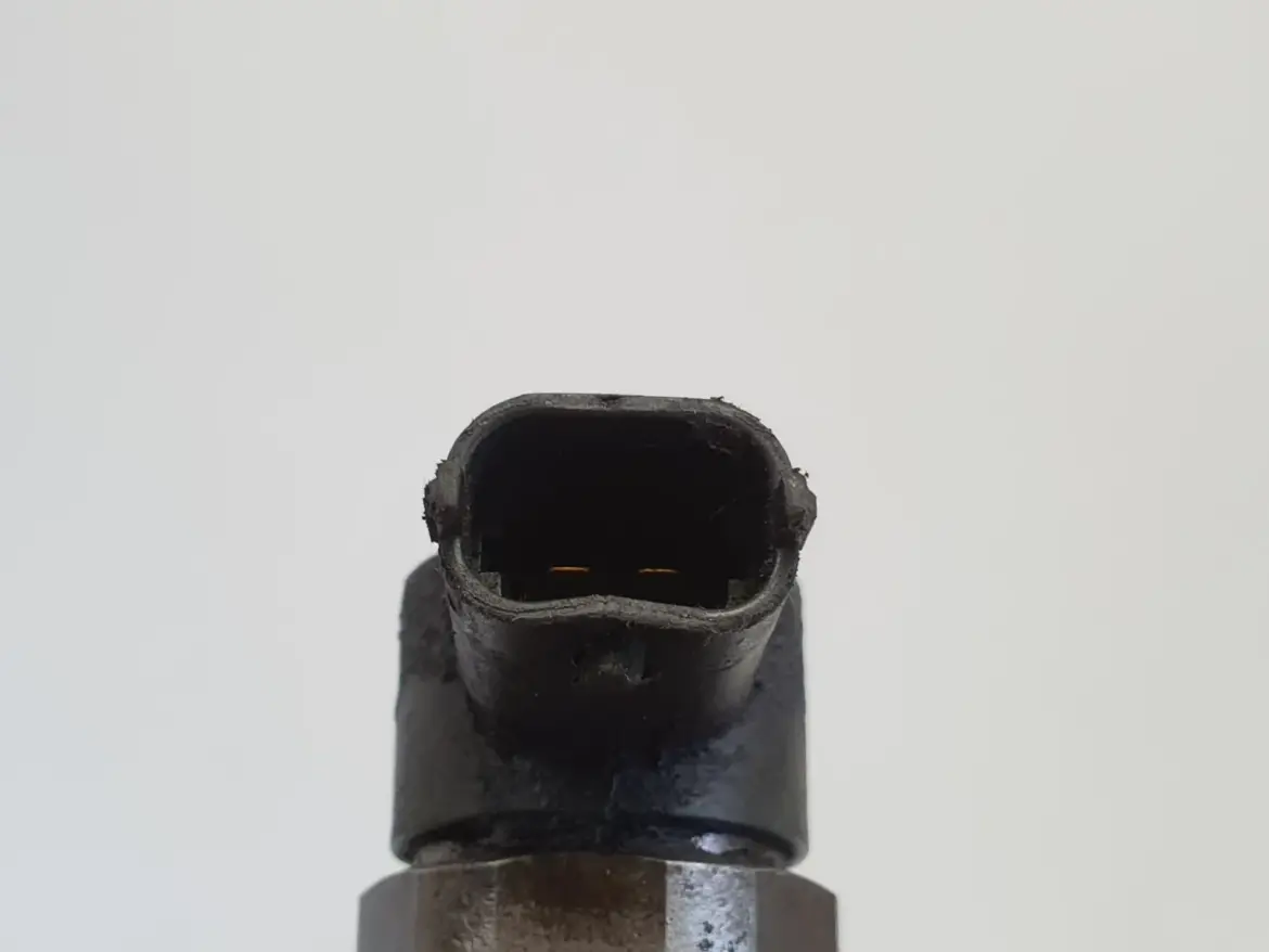 Opel Astra III H Vectra C Signum 1.9 CDTI WTRYSKIWACZ wtrysk 0445110159
