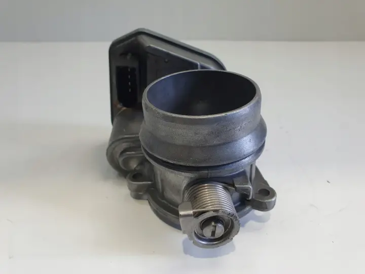 BMW E87 E90 E91 2.0 D N47 PRZEPUSTNICA 780437301