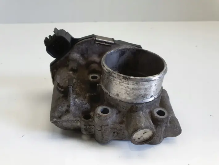 Opel Corsa D 1.4 16V PRZEPUSTNICA 55562270