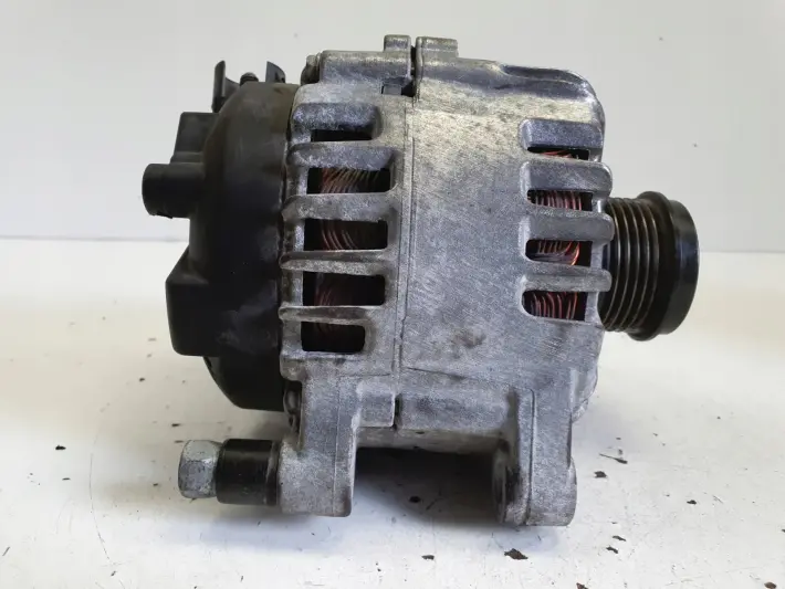 Volvo S40 II V50 1.6 D D2 ALTERNATOR 180A 31285399