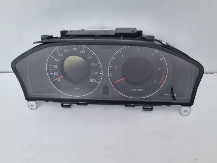Volvo S80 II V70 III XC70 II LICZNIK ZEGARY Europa diesel 31254535AA