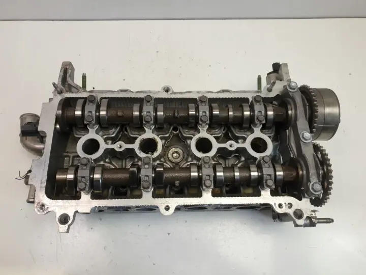 Toyota Yaris III 1.5 HYBRID GŁOWICA CYLINDRÓW