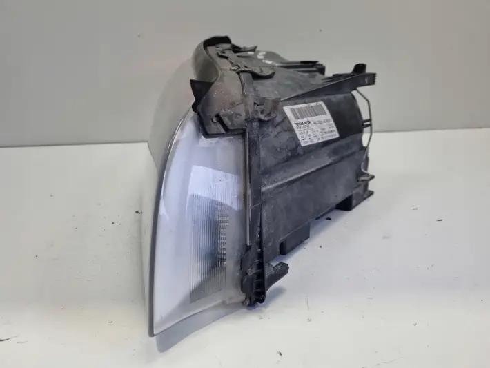 Volvo S80 II V70 III 07-13 PRZEDNIA LAMPA PRAWA prawy przód EUROPA 31214352