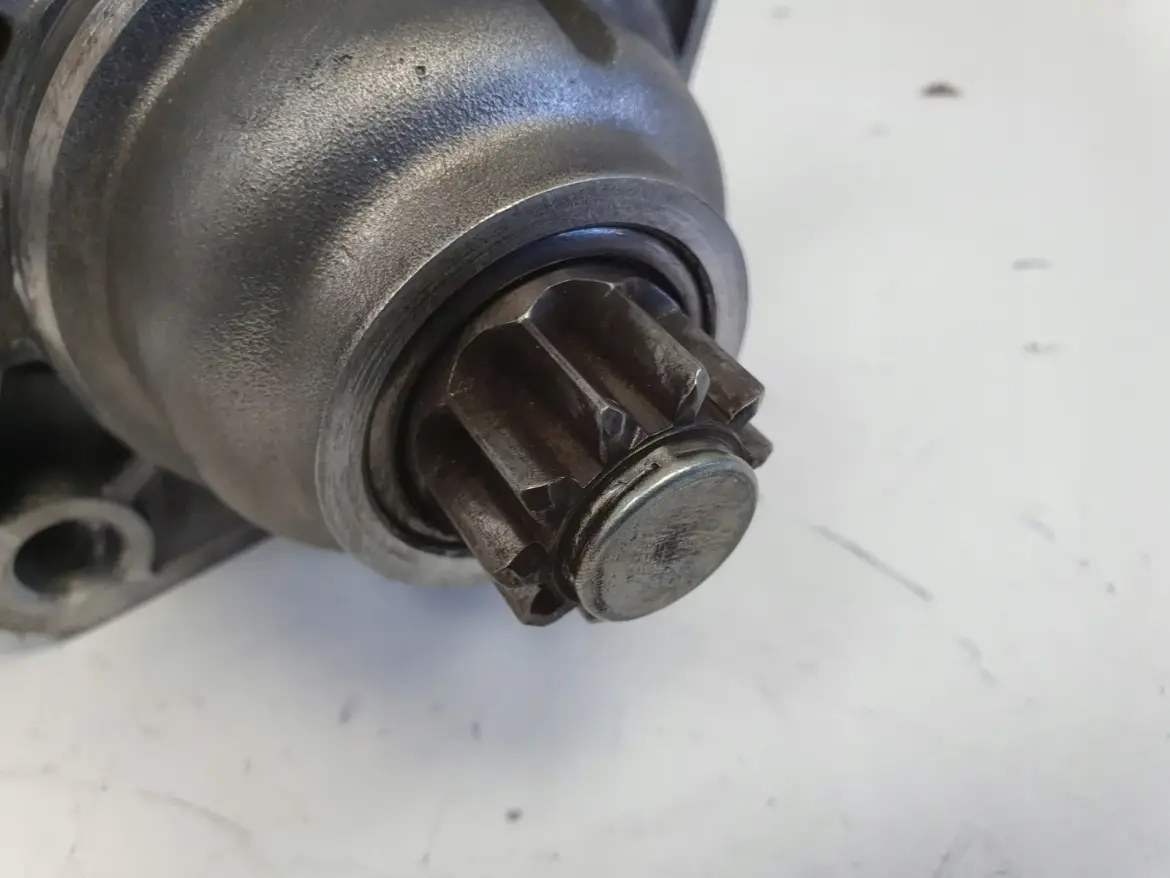 VW Golf VI 1.6 8V ROZRUSZNIK bosch 0001120408
