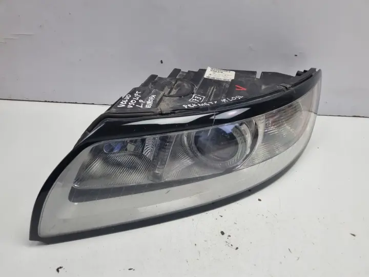 Volvo S40 II V50 LIFT PRZEDNIA LAMPA LEWA lewy przód 31299583 ZWYKŁA ŁADNA
