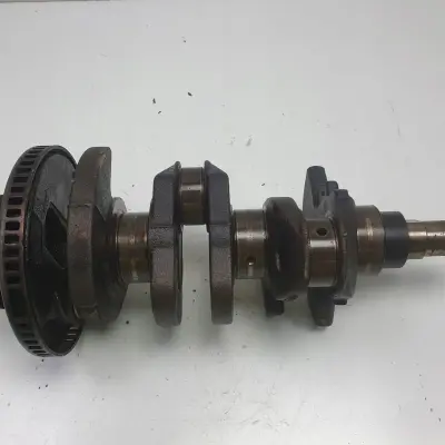 Opel Corsa D 1.0 12V WAŁ KORBOWY A10XEP 55562314