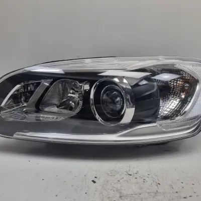 Volvo S60 II V60 LIFT PRZEDNIA LAMPA LEWA lewy przód XENON skrętna 31420257