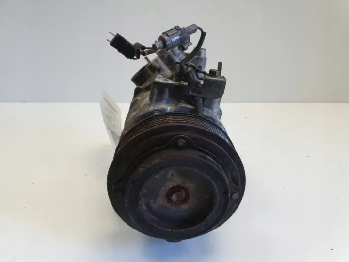 BMW F30 2.0 D SPRĘŻARKA KLIMATYZACJI 9330829-02
