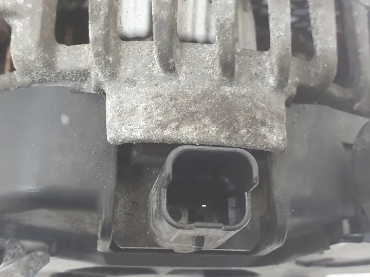 Peugeot 2008 1.5 BlueHDI HDI ALTERNATOR 9824742880