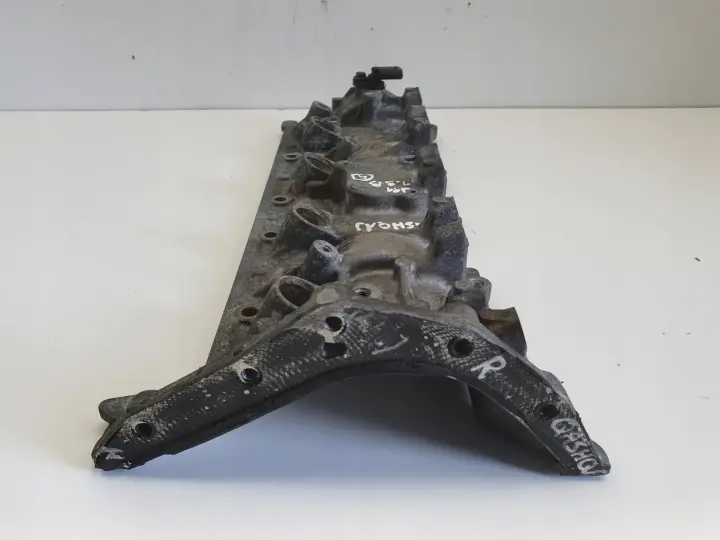 Renault Captur 1.3 TCe POKRYWA ZAWORÓW 132654210R