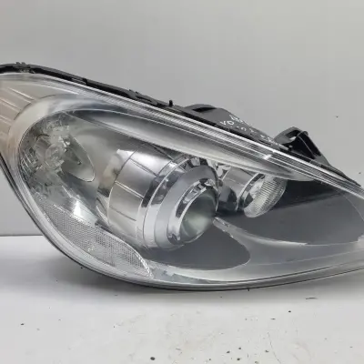 Volvo V60 S60 II PRZEDNIA LAMPA PRAWA prawy przód XENON EUROPA 31299991