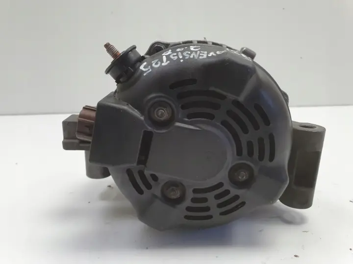 Toyota Avensis T25 2.0 D4D ALTERNATOR