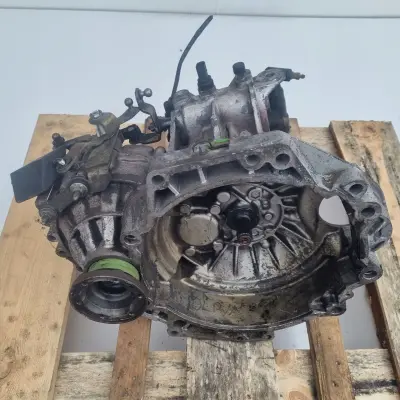 VW Bora 1.6 16V SKRZYNIA BIEGÓW DUW manualna MANUAL