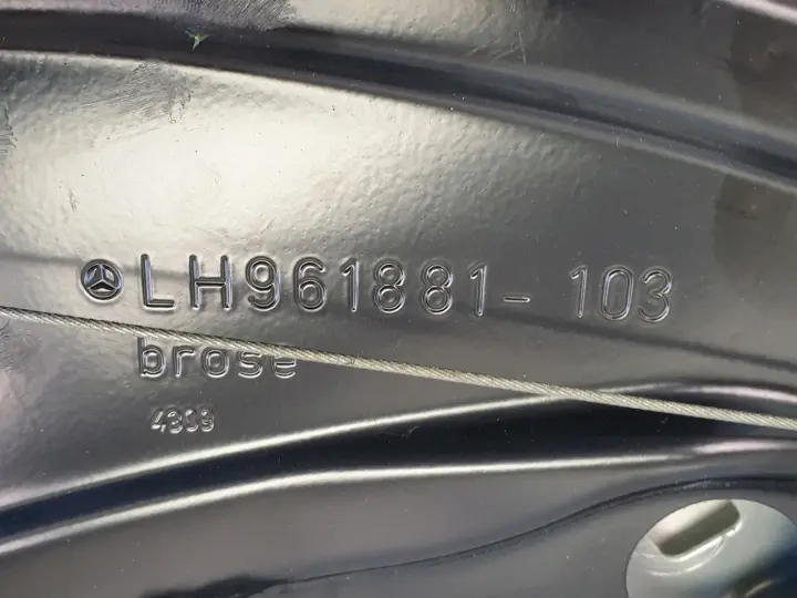 Mercedes W207 C207 A207 LEWY PODNOŚNIK SZYBY