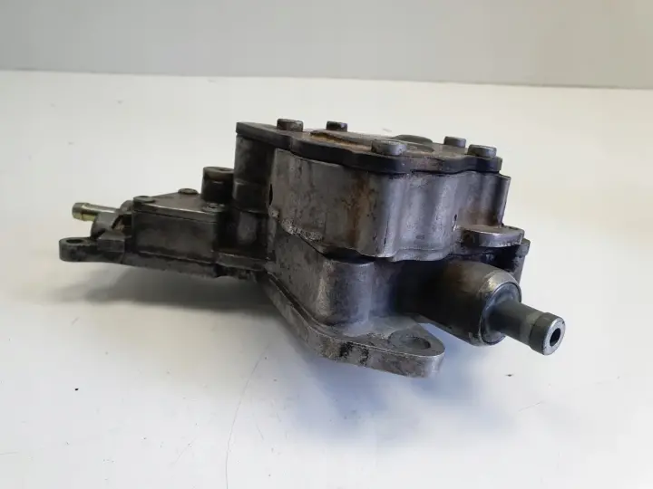 VW Golf IV Bora 1.9 TDI POMPA VACUM wakum 038145209E