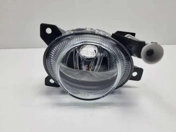 Saab 93 9-3 II LIFT PRAWY PRZEDNI HALOGEN przód pasażera 19-A494R 19-A493