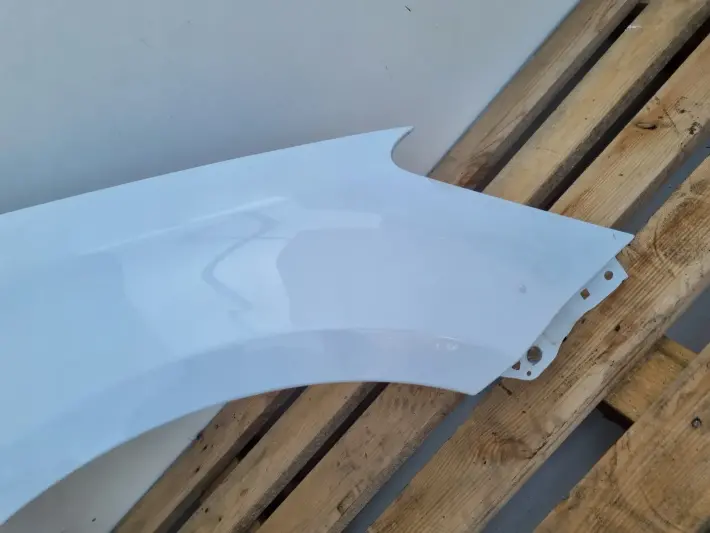 Kia Ceed Cee'd LIFT 09-12r PRZEDNI BŁOTNIK PRAWY PASAŻERA WD Cassa White