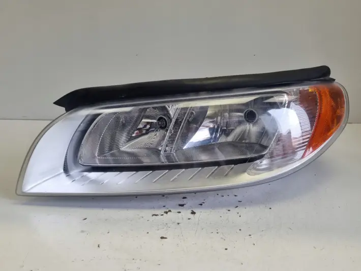 Volvo S80 II V70 III 07-13r PRZEDNIA LAMPA LEWA lewy przód EUROPA 31214351