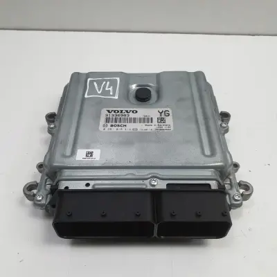 Volvo V40 II 2.0 D3 STEROWNIK SILNIKA komputer 31336983 0281018414