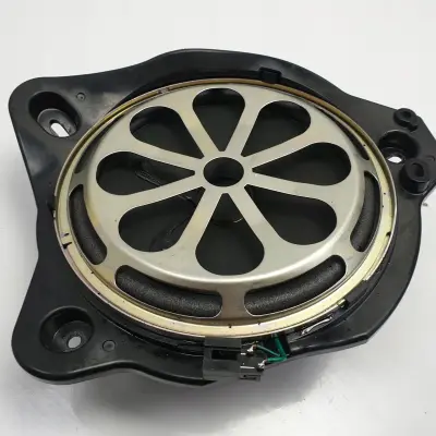 Mercedes A205 W205 PRAWY GŁOŚNIK DRZWI A2058201700