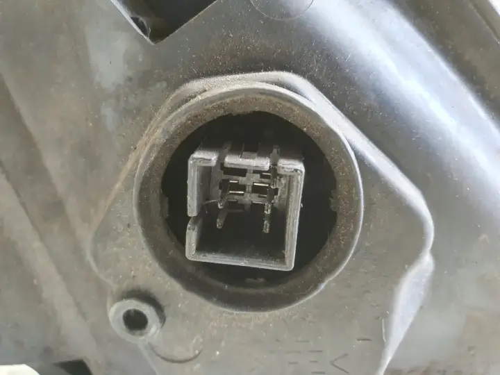 Opel Corsa C 00-06r LUSTERKO LEWE KIEROWCY 5 pin pinów 8062349