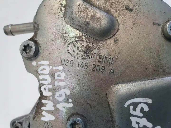 VW Golf V 1.9 TDI POMPA VACUM wakum 038145209A