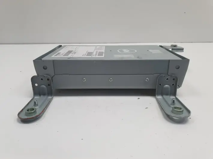 Volvo VOLVO V60 I S60 II V40 II WZMACNIACZ RADIA 31489492AA