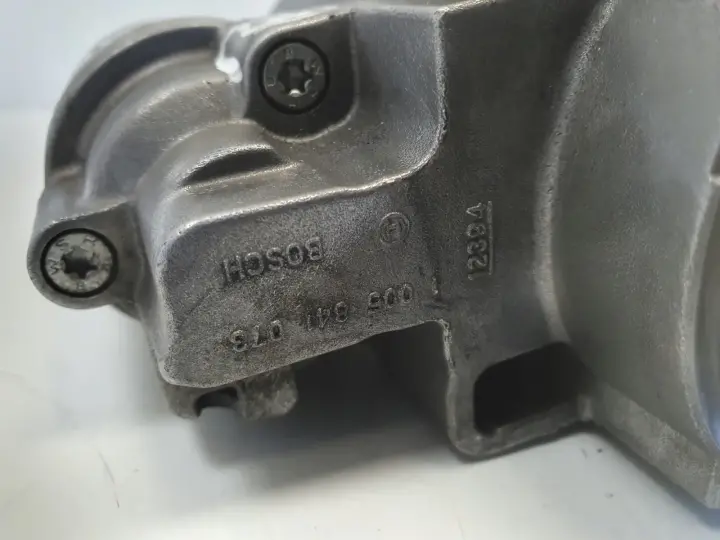 BMW E87 E90 2.0 D N47 ROZRUSZNIK bosch 0001148010