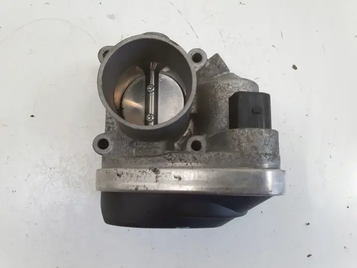 Seat Ibiza III 1.4 16V PRZEPUSTNICA 036133062N