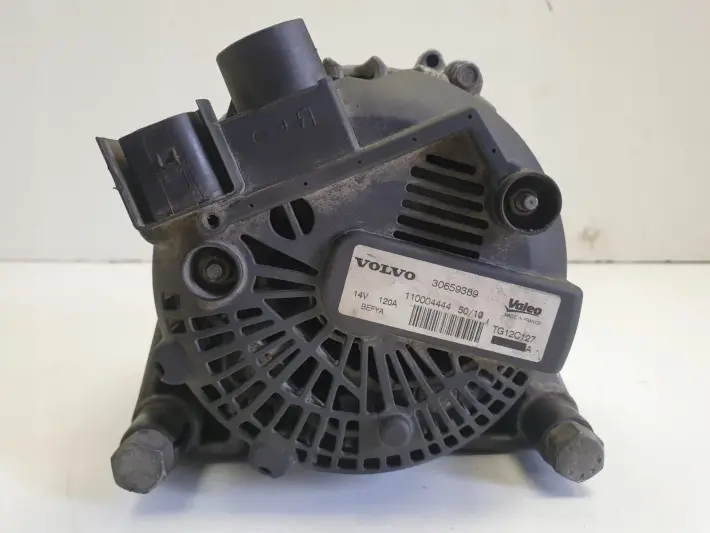 Volvo S40 II V50 C30 1.6 D ALTERNATOR 30659389