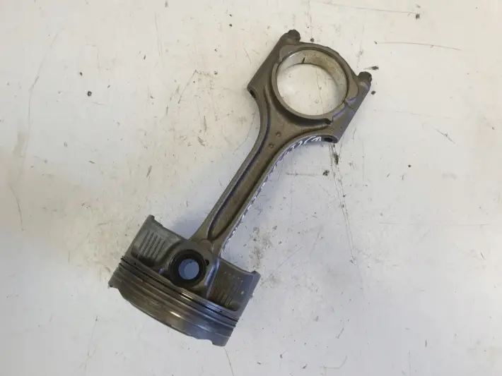 Volvo V60 II 1.5 T TURBO B4154T2 TŁOK KORBOWÓD