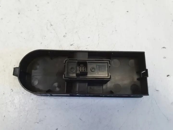 Opel Zafira B Astra H III PRZEŁĄCZNIK SZYB panel lewy przód 13228709