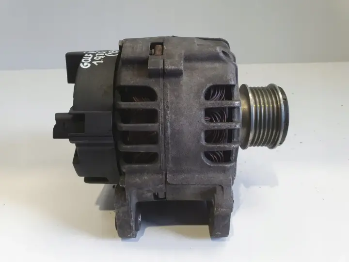 VW Passat B5 Audi A4 B5 1.9 TDI ALTERNATOR Valeo