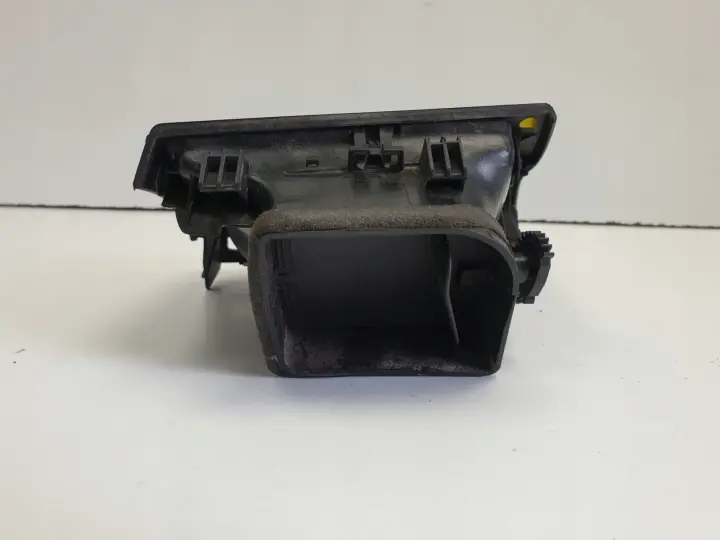 BMW X6 E71 PRAWA KRATKA NAWIEWU Przód 7161804