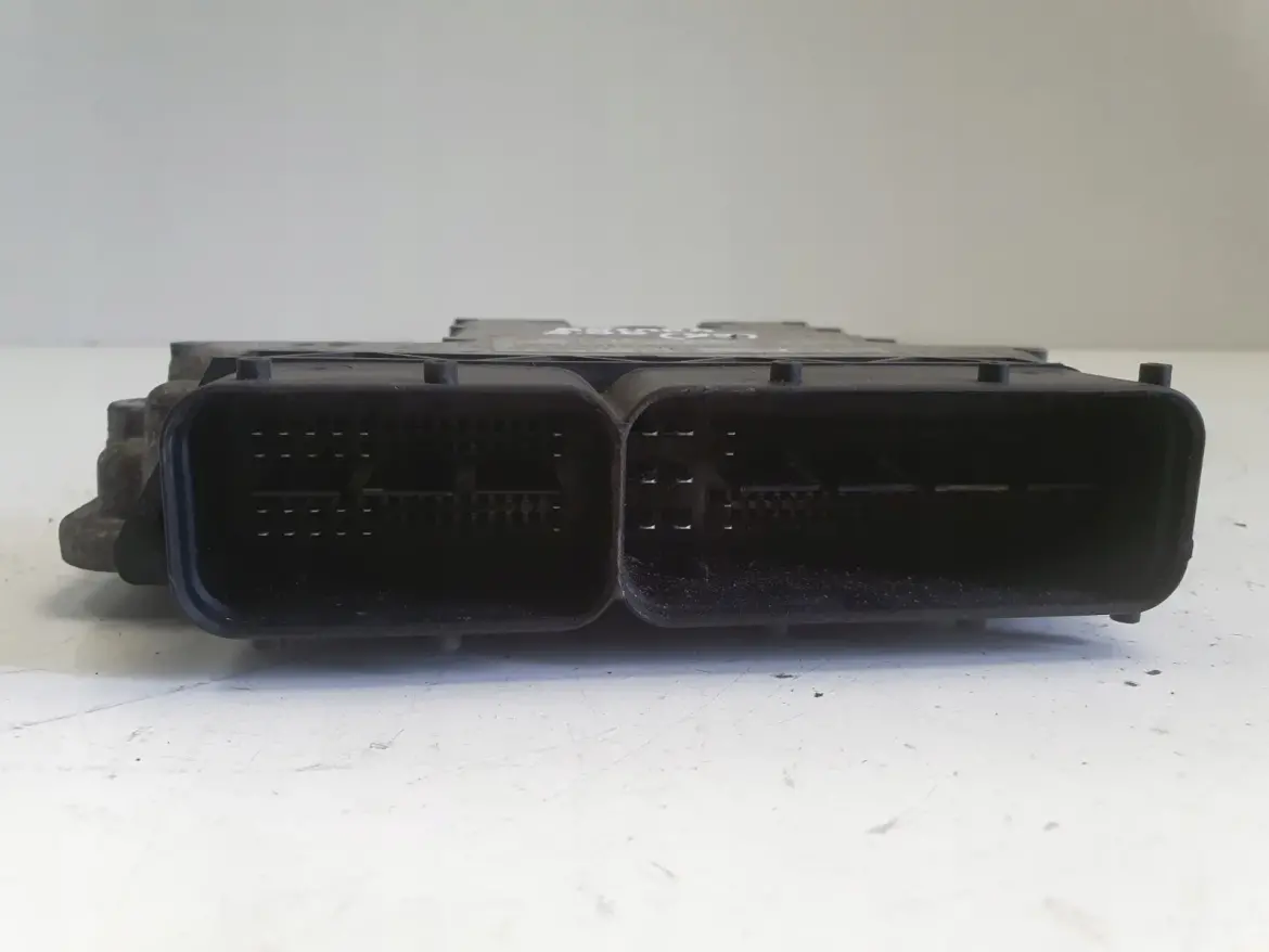 Opel Antara 2.0 CDTI STEROWNIK SILNIKA komputer 96814427 SD 0281013873