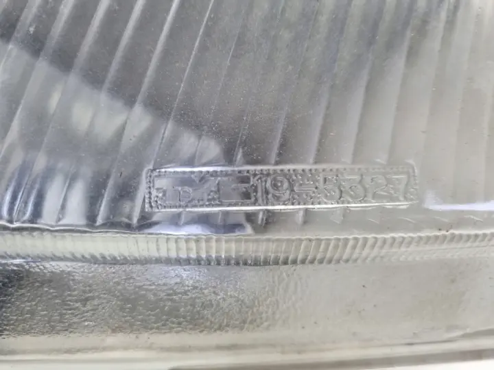 Opel Vectra B LIFT HALOGEN PRAWY PRZÓD przedni pasażera 19-5327