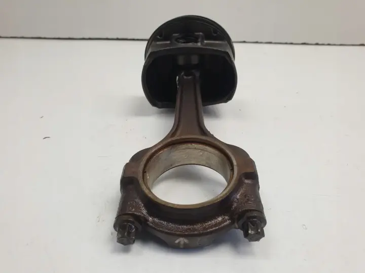 Opel Astra IV J 1.6 16V TŁOK KORBOWÓD A16XER