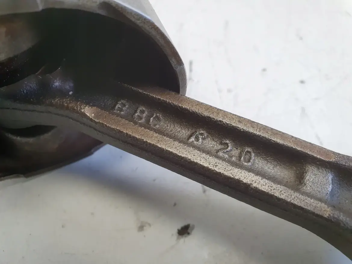 Kia Sportage II 2.0 16V TŁOK korbowód G4GC 141KM