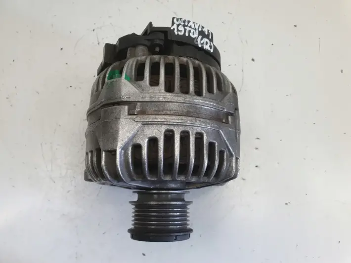 Skoda Octavia I 1.9 TDI ALTERNATOR Bosch 028903028E 120A