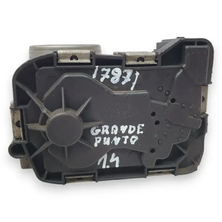 1223f0e583a320e06075088cc56cf50e