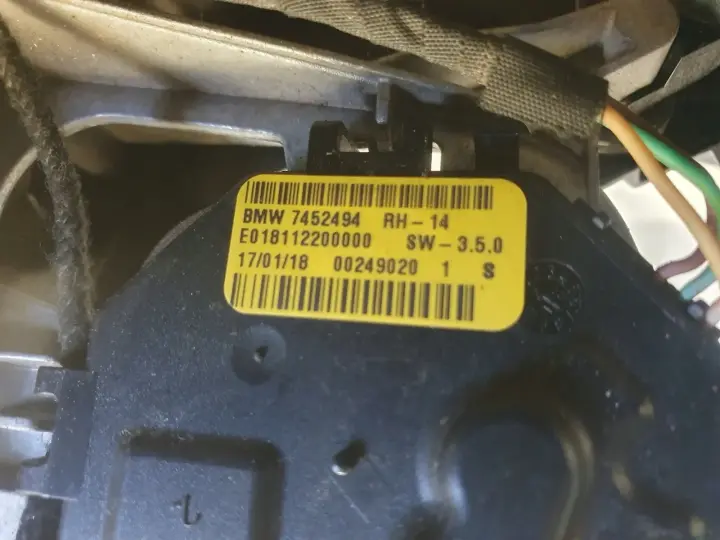 BMW 5 G30 G31 LUSTERKO PRAWE PASAŻERA 5 pin EUROPA 7452494