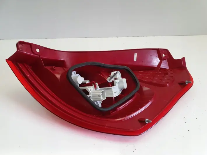 Ford Fiesta VII MK7 08-12r TYLNIA LAMPA LEWA LEWY TYŁ kierowcy 8A61-13405-A