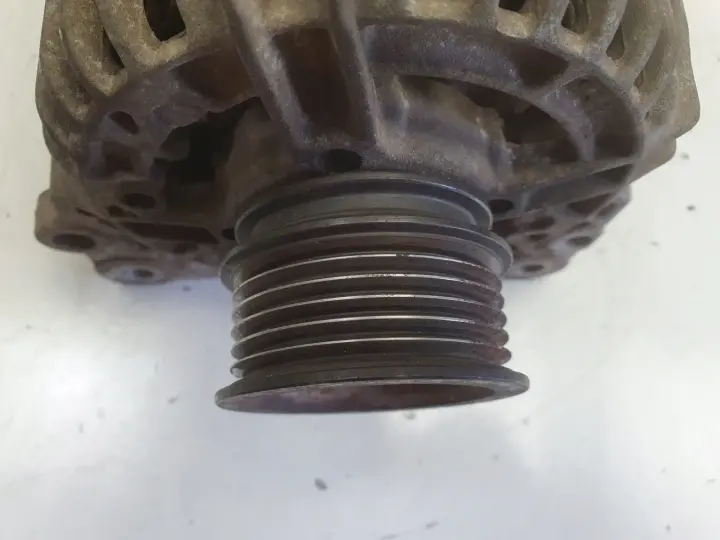 Audi A3 8L 1.6 8V ALTERNATOR bosch 028903028D 90A 0124325003