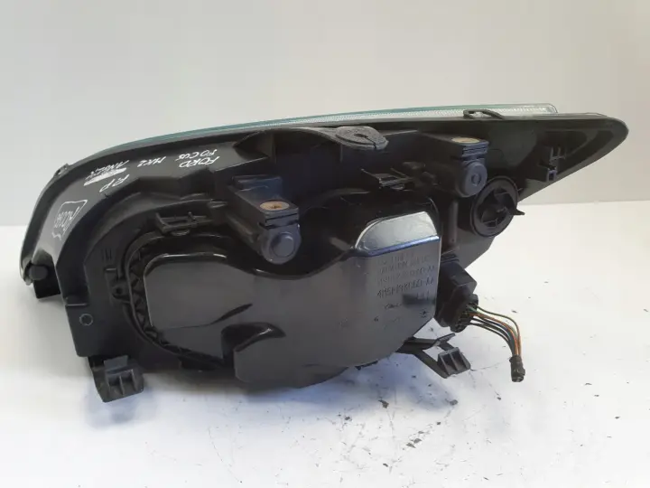 Ford Focus mk2 02-06 PRZEDNIA LAMPA PRAWA prawy przód anglik