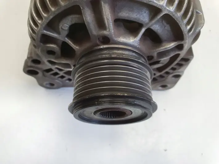 Audi A3 8L Golf IV Seat Leon 1.9 TDI ALTERNATOR 0123310035 038903023G
