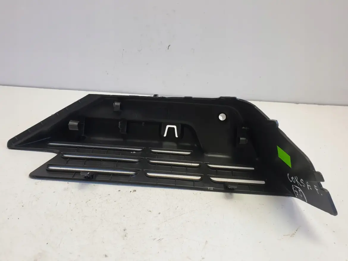 Opel Corsa F 5D PRAWY BOCZEK BAGAŻNIKA 98382194ZD