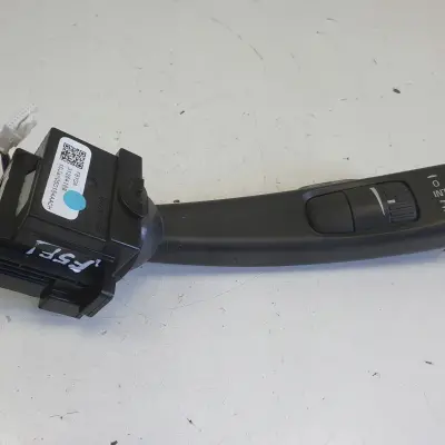 Volvo V70 III XC70 II III MANETKA WYCIERACZEK przełącznik włącznik 31264168